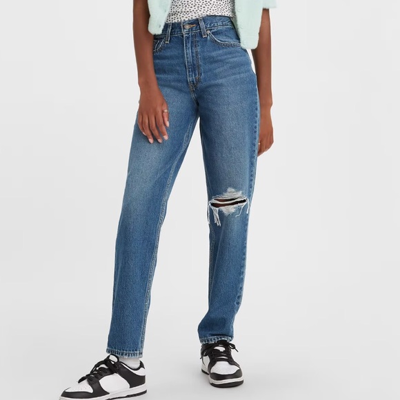 Levi’s 80’s mom high-rise womens jeans size W28 L30 - Picture 1 of 11